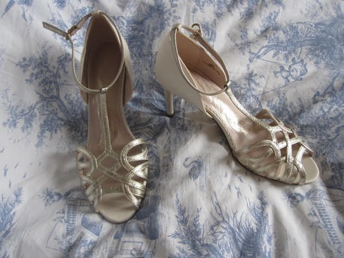 Strappy shoes size 5 - m&s,