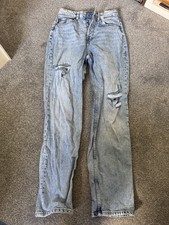 Woman H&M Ripped Jeans  Size 36 Light Denim