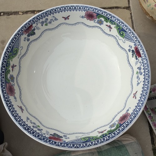 Lovely 1920s wash basin - lovely,