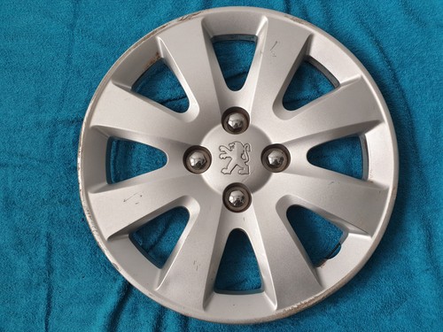 Peugeot 207 wheel trim hub - 207,