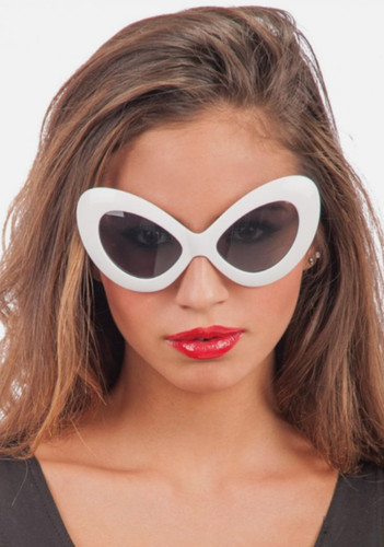 Oversized 1960s style - , fashion
