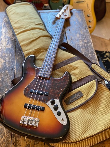 Vintage 1984 fender 1962 - 1984,