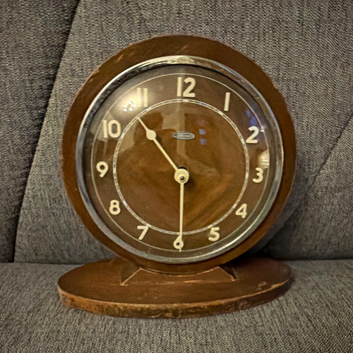 Metamec round brown wooden - metamec,