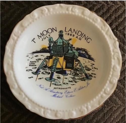 Moon landing july - moon,