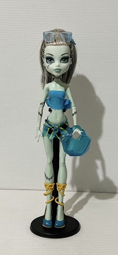 Monster high gloom - monster, beach
