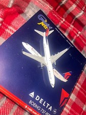 GEMINI JETS GJ2101 DELTA  BOEING 737-800W  ATLANTA  BRAVES  N3746H  1-400 SCALE