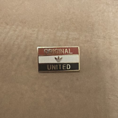 Manchester united pin - united, badge