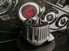 NEW Genuine Mercedes-Benz W212 OM642 E-Class 300/350 RH Engine Mount A2042406017