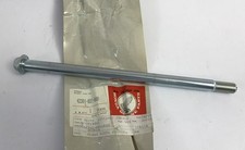 Rear wheel axle - Axle Rr Weel