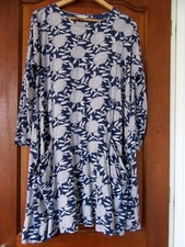 SeaSalt Cornwall Size 16 The