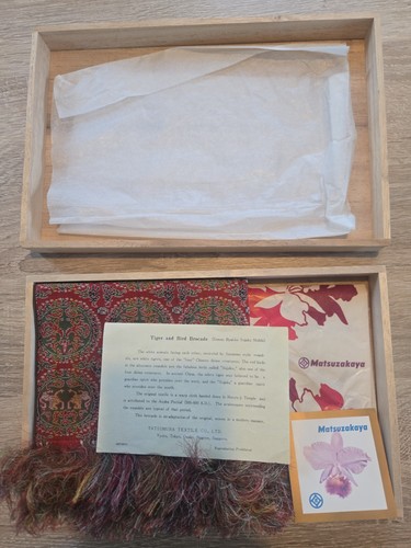 Vintage tatsumura 100 silk - 100%,