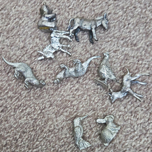 Mixed pewter animal miniature - mixed,