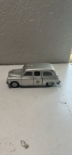 Dinky 241 silver - dinky,