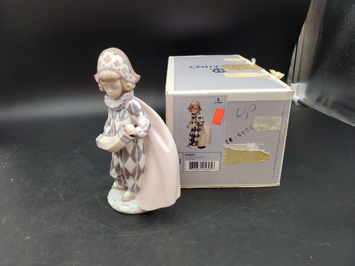 Lladro figurine with - figurine,