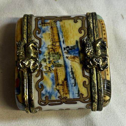 Small traditional metal - small,