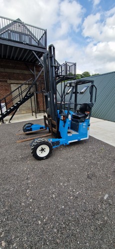 2016 moffett forklift - , m4