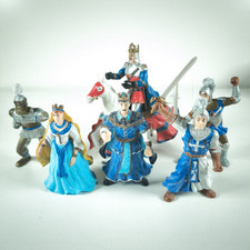 ELC Medieval Figures & Horse