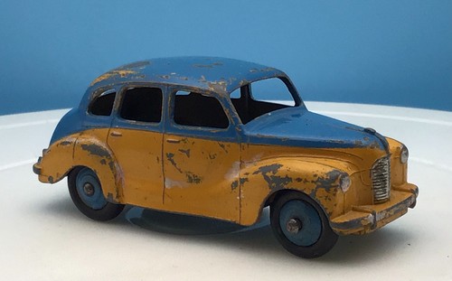 Dinky austin devon 152 40d - dinky, two