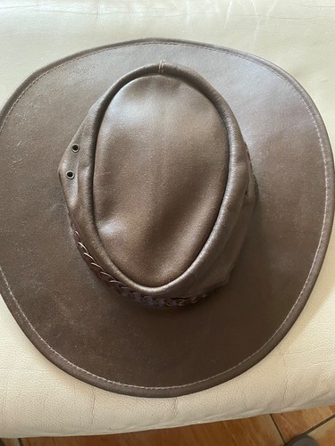 Jacaru leather hat size - leather,