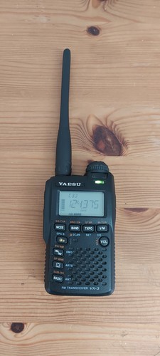 Yaesu vhf uhf handheld - yaesu, vx-3e