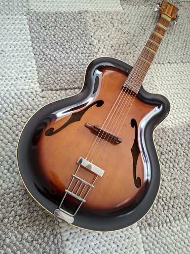 Vintage guitar roger - guitar,