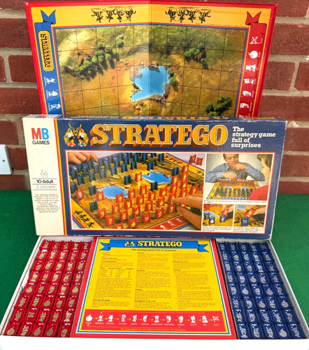 Stratego battle strategy board - battle,