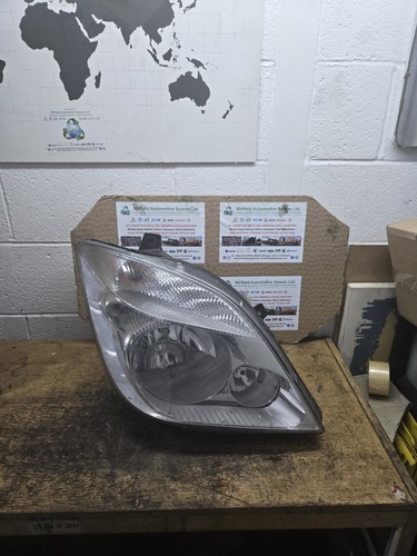 Mercedes sprinter headlight - sprinter,