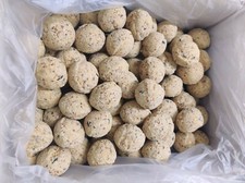 Premium Fat Balls 100 Pack - High Energy Quality Feed Wild Garden Bird Food