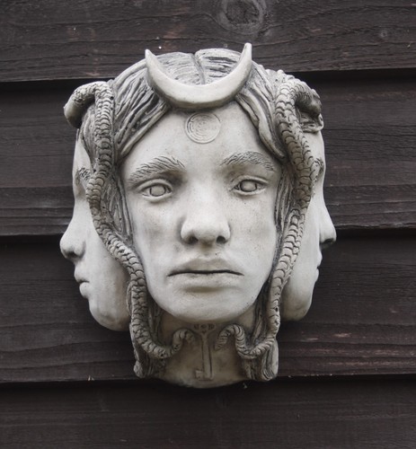Hecate cement garden wall - cement,