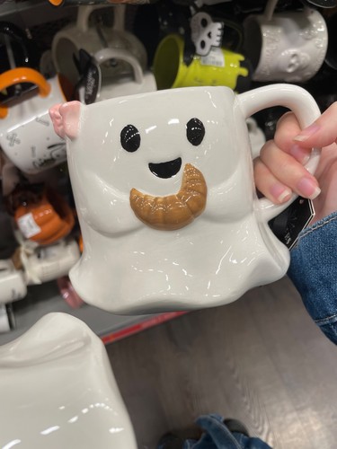 Ghost with crossaint mug tkmax - crossaint,