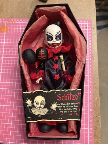 Living dead doll schitzo - dead,