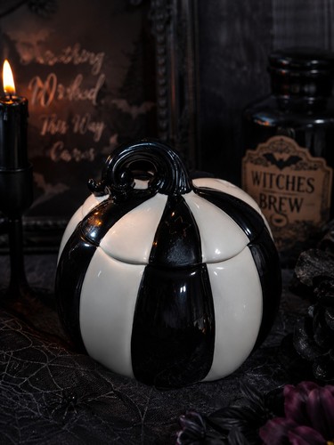 Gothic black white - gothic, striped