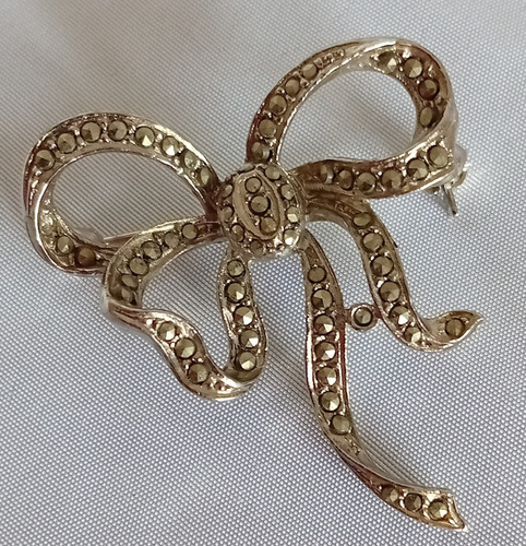 Vintage marcasite bow brooch - marcasite,