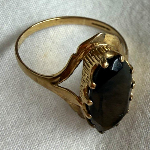 9ct yellow gold hallmarked - yellow,