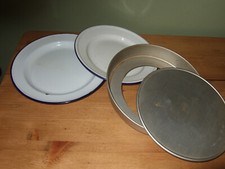 2 Vintage Enamel Plates and Cake Tin