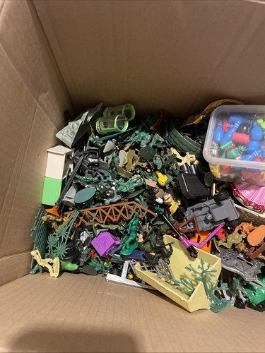 Mixed army toys soldiers - army,