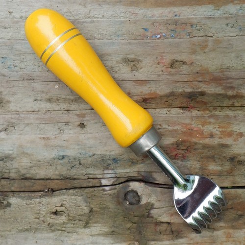 Vintage nutbrown butter curler - vintage,