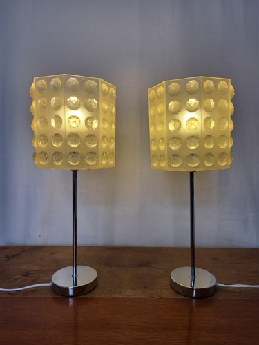 Mid century modern space age - mid-century,