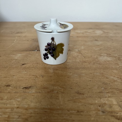 Royal worcester evesham - worcester,