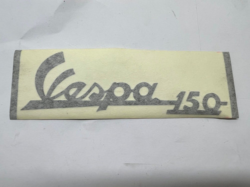 Vespa 150 legshield badge - 150,