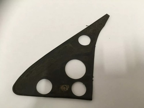 Genuine mk3 ford escort wing - escort,