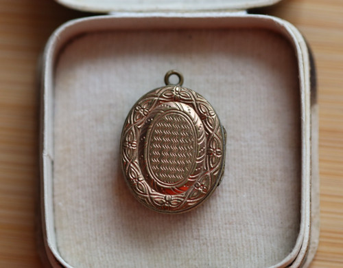 Antique victorian small gold - antique,
