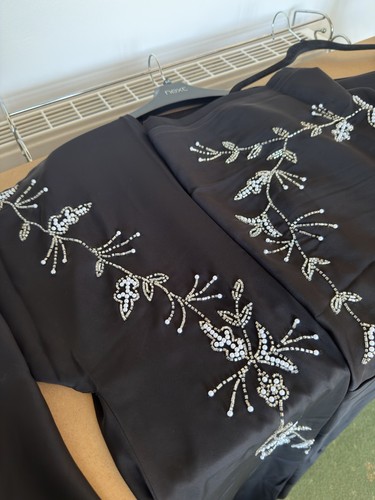 100 dubai made - 100%, abaya