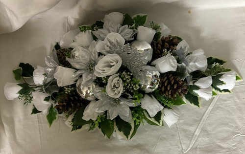 Xmas table arrangement - xmas,