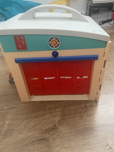 Fireman sam fire station - sam,