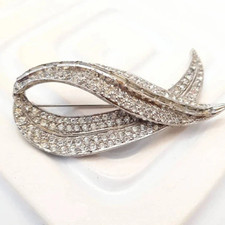 Vintage Rhinestone Swirl Brooch Modernist Lapel Pin Abstract Diamante Jewellery 
