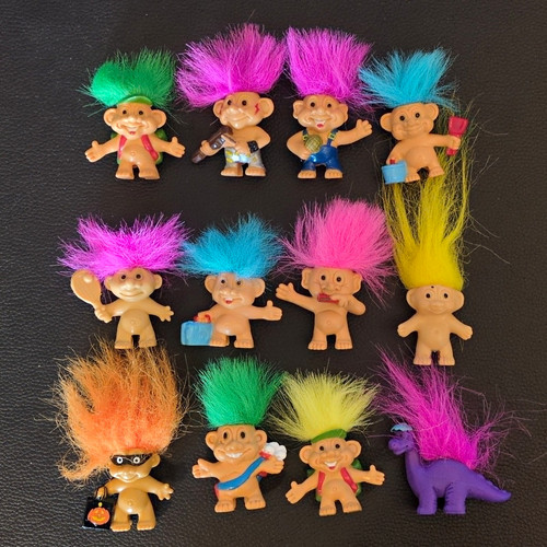 Lot mini troll dolls - lot,