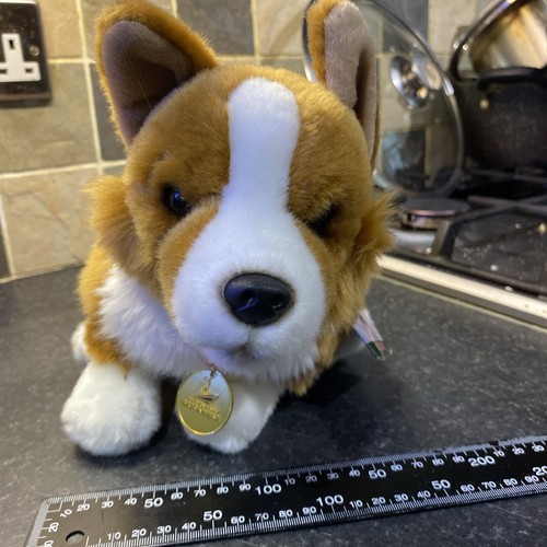 Royal yacht brittania corgi - royal,