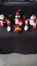 6 ASSORTED PLUSH CHRISTMAS THEMED DECORATIONS&7 HAND KNITTED HANGING DECORATIONS