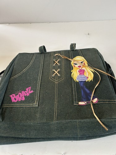 Bratz dolls case - ,